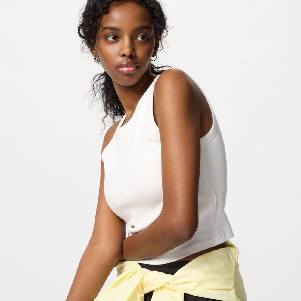 Uniqlo Ribbed Crop Bra Tank Top - Women’s Small